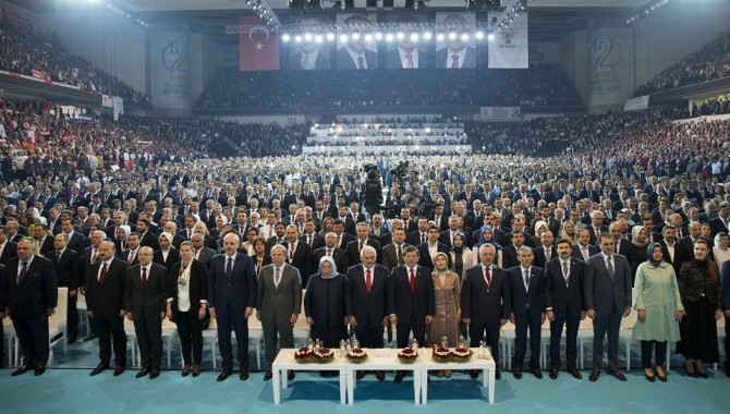 AKP'nin olağanüstü kongresi 21 Mayıs'ta