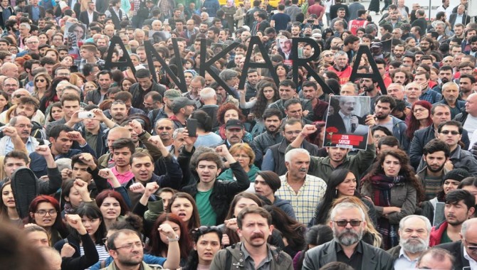 Ankara Katliamı'nda yaşamını yitirenler anıldı