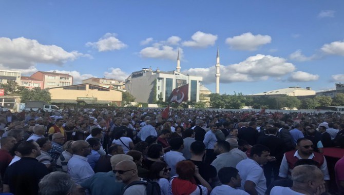 Binler Kaftancıoğlu'na destek için Çağlayan'da