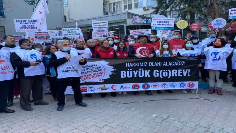 “Bugün önlüğümüzü çamura bulamaya çalışanlara karşı her yeri beyaza boyama günüdür”