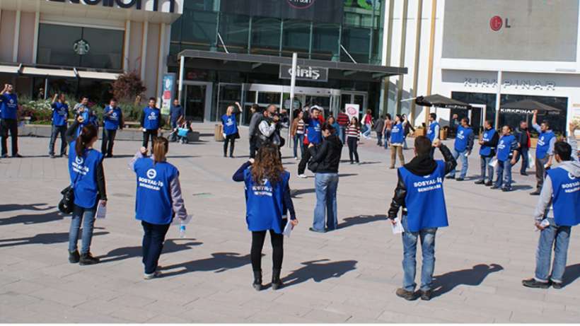 DİSK Sosyal İş Sendikası: AVM’lerin salgın yuvalarına dönüşmesine izin vermeyelim