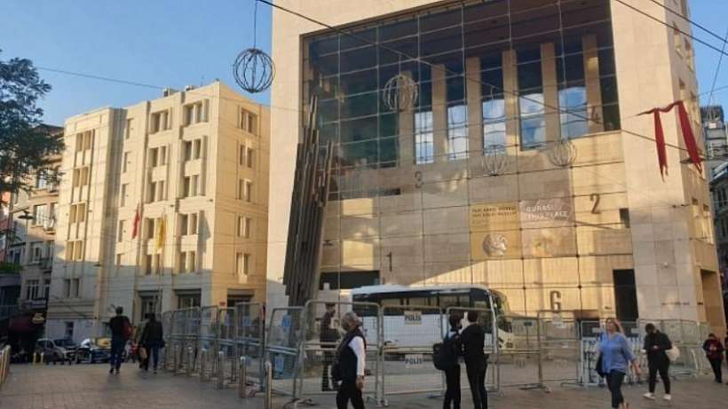 Galatasaray Meydanı yeniden polis ablukasına alındı