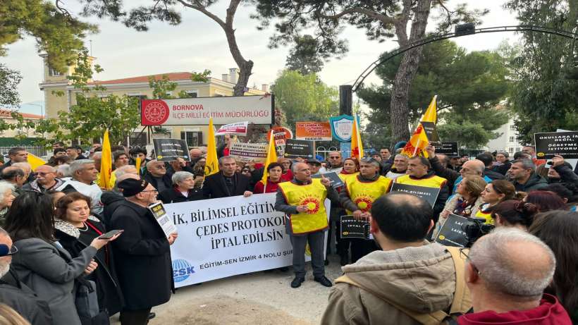 İzmirde okullara imam atanması protesto edildi: İmam değil öğretmen