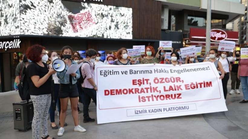 İzmirli kadınlar Erbaşı protesto etti