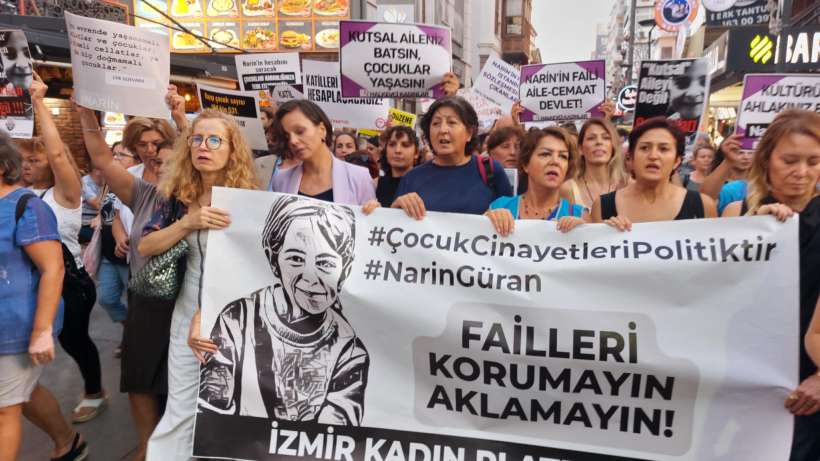 Kadınlar, İzmir'de Narin için eylem yaptı