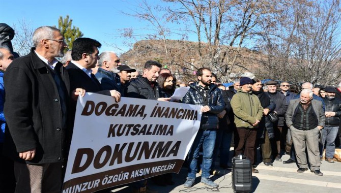 Munzur Özgür Aksın Meclisi: “Ceylanlara kurşun sıkanlar kahrolsun"