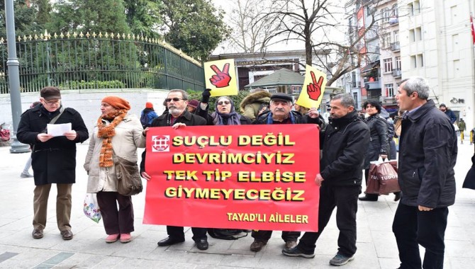 TAYAD'lı aileler: Çocuklarımıza tek tipi giydiremeyeceksiniz