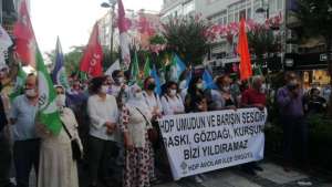 HDP Avcılar İlçe Eşbaşkanı Duman'a dönük silahlı saldırı protesto edildi