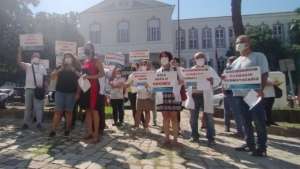 İzmir'de aile hekimlerden yevmiye cezasına protesto