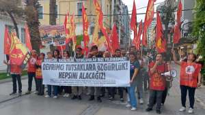 İzmir'de 'Devrimci Tutsaklara Özgürlük' eylemi