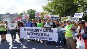 Kadıköy Kent İnisiyatifi, Söğütlüçeşme’de yapılmak istenen AVM projesini protesto etti