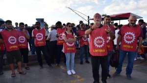 Limter-İş üyelerinin gasp edilen hakları için Tuzla'da direnişe başladı