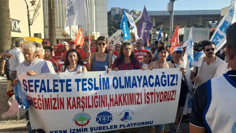 İzmir’den eylemli tepki: hükümet zammını al başına çal
